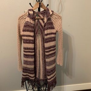 BKE S crochet hooded open cardigan with fringe